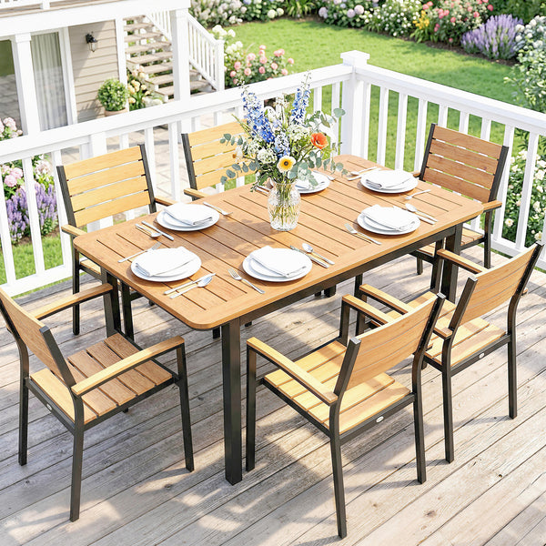 Table de Jardin pour 6 Personnes, 127 x 70 cm, Table d'Extérieur avec Plateau à Lattes en Bois Plastique, Cadre en Métal, Patins Réglables, Mobilier pour Balcon, Terrasse, Marron