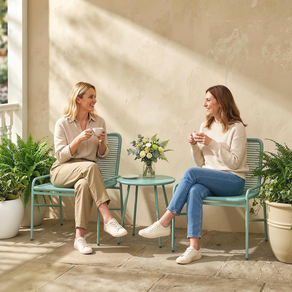 Salon de Jardin Extérieur 3 Pièces en Résine Tressée, Table de Jardin Ronde avec 2 Chaises, Pieds Ajustables, Cadre en Acier Galvanisé, Mobilier de Jardin pour Balcon Terrasse Patio, Vert