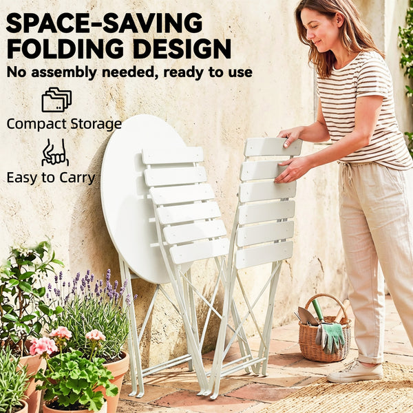 Ensemble bistro jardin 3 pièces pliable Table bistrot avec 2 chaises Assise à lattes Pieds en X doubles Résistant à la rouille Mobilier bistro pour balcon terrasse Jardin Blanc crème
