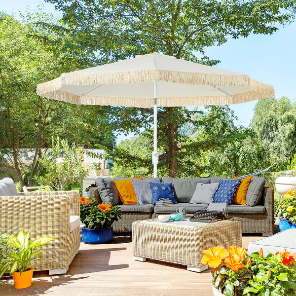 Parasol de jardin parasol extérieur inclinable à franges avec manivelle 8 baleines dim. Ø 2,65 x 2,45 H m Blanc