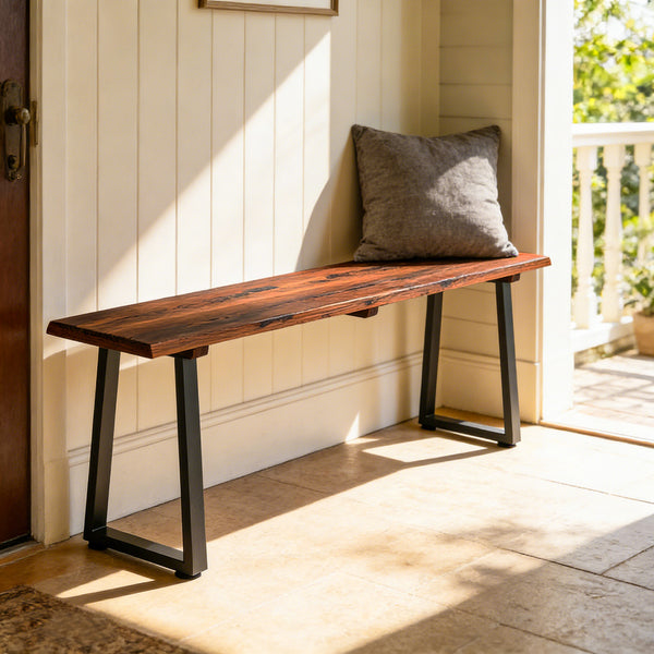 Banc de Jardin en Bois de Sapin, Sans Dossier, Industriel, Banc d'extérieur 2 Places à Effet Bois, Pieds trapézoïdaux en Acier, pour Patio Balcon Parc, Capacité 240 kg, 150x28x48cm, Carbonisé