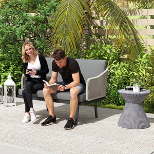 Canapé de jardin 2 places avec coussins en résine tressée, canapé d'extérieur avec accoudoirs, cadre en acier pour jardin, gris foncé