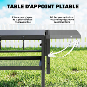 Desserte jardin chariot de barbecue sur roulettes îlot de cuisine avec Plateau Latéral Pliable, Trois Étagères, Crochets et Poinége, 133 x 48,5 x 82 cm, Noir
